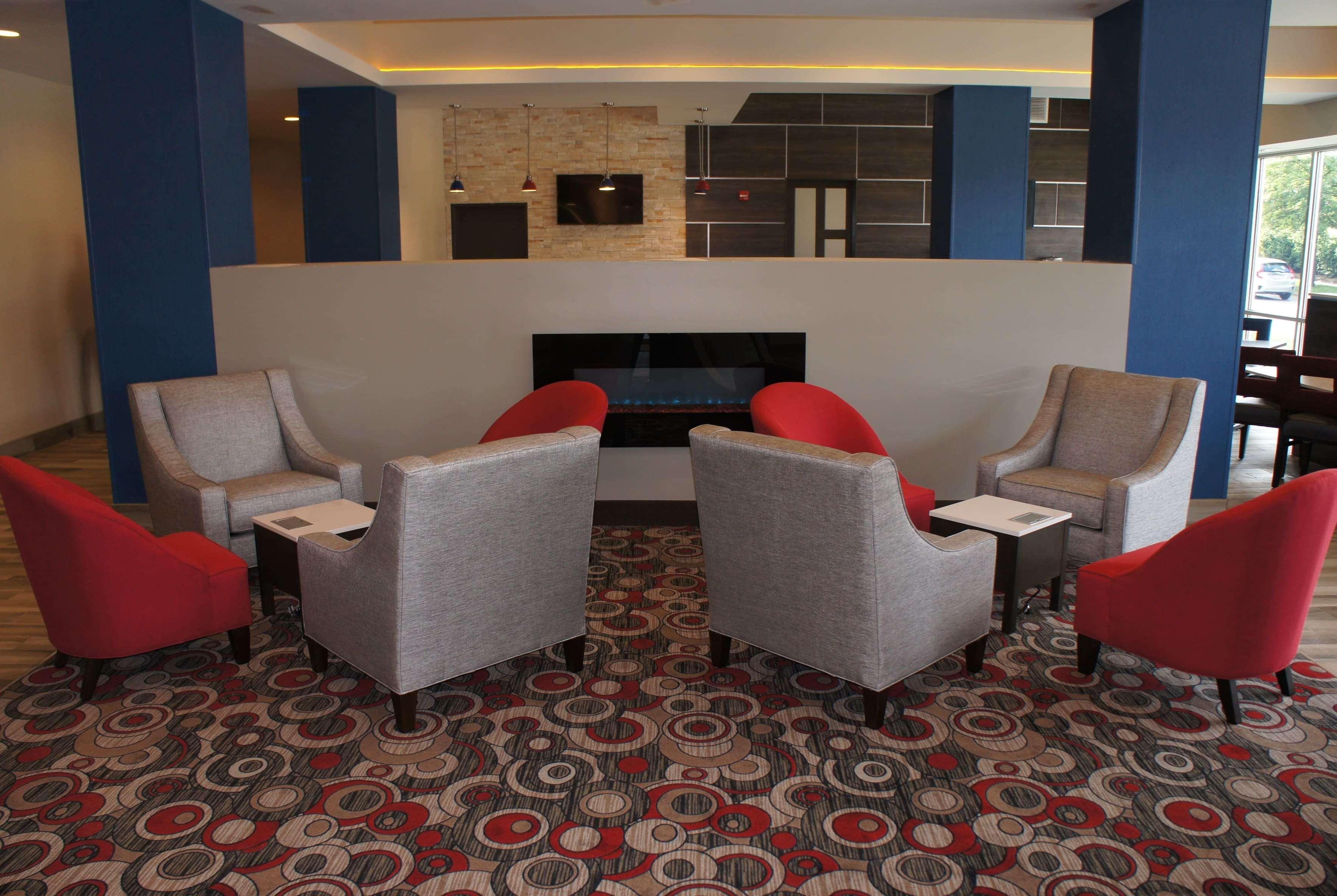 La Quinta Inn And Suites By Wyndham Блумингтон Экстерьер фото