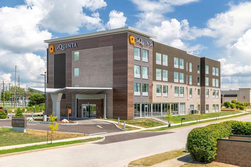 La Quinta Inn And Suites By Wyndham Блумингтон Экстерьер фото